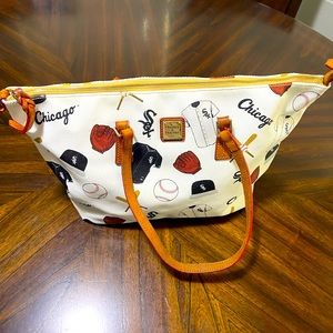 Dooney&Bourke MLB SF Giants Charleston Shopper.